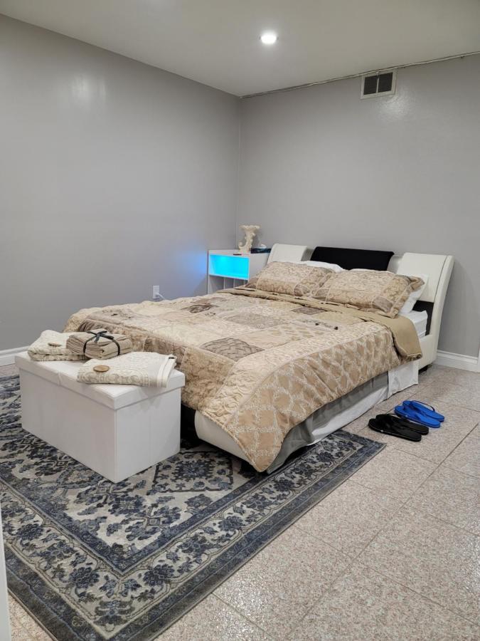 Falstaff Home Τορόντο Εξωτερικό φωτογραφία