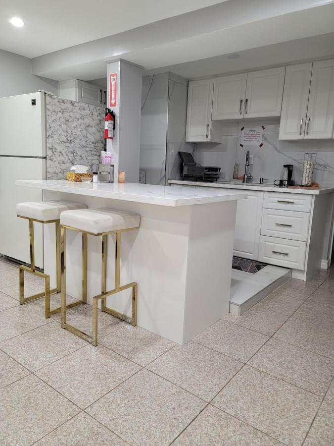 Falstaff Home Τορόντο Εξωτερικό φωτογραφία